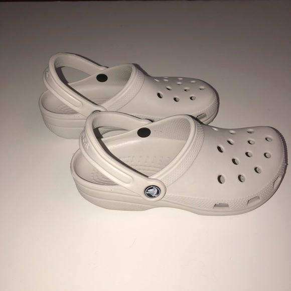 CROCS Shoes - Crocs Unisex Classic Light Grey Clogs